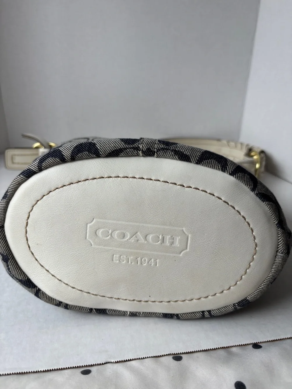 Coach Navy and Cream Signature Canvas Hobo - Picture 3 of 4